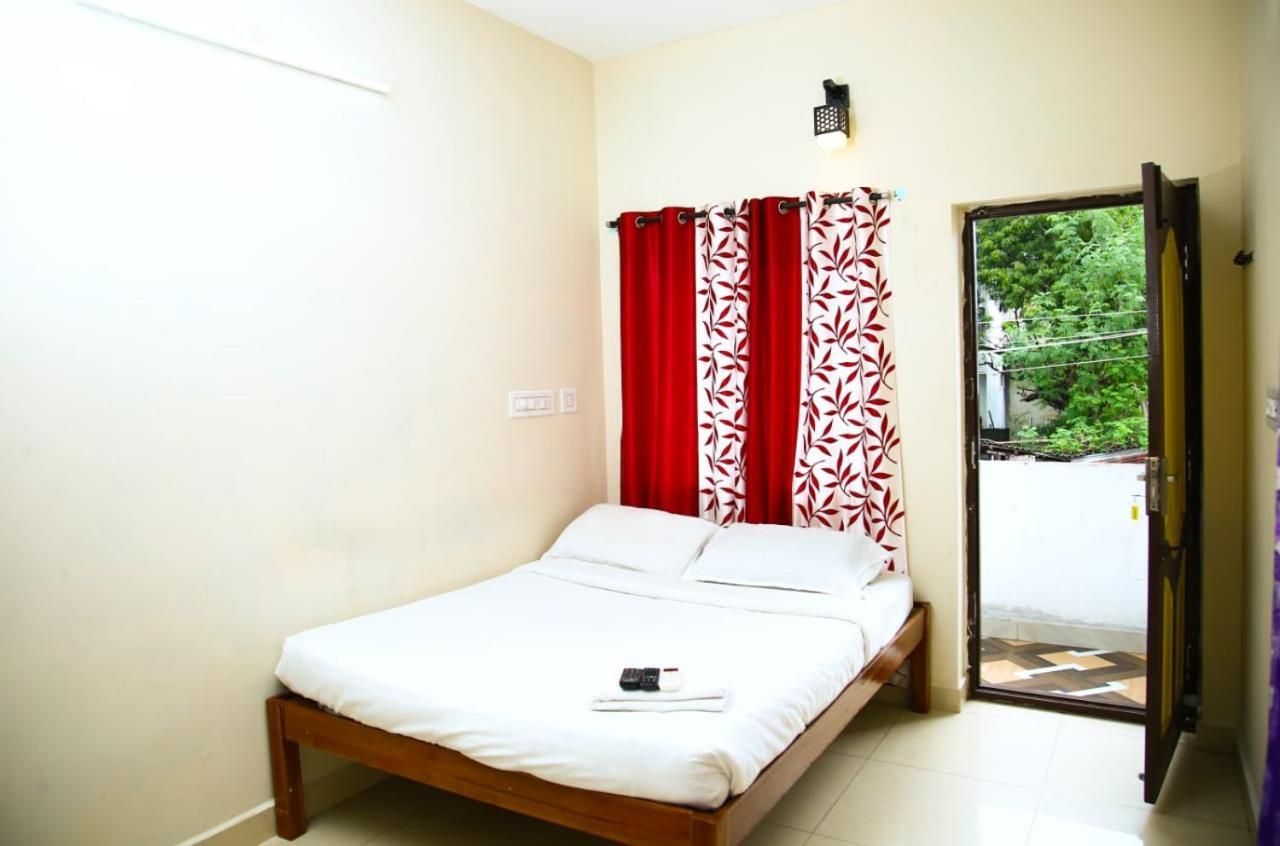 ‌‌Florence Guest House Пондичерри Экстерьер фото